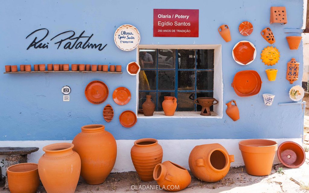 Portuguese pottery workshop Rui Patalim in Corval, Portugal's terracotta pottery village