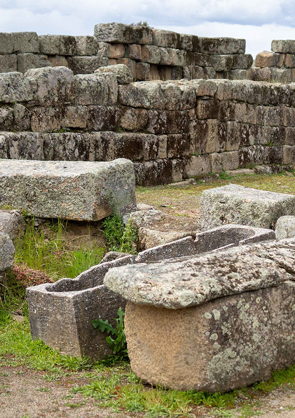 Idanda-a-Velha is a lovely Portuguese village in the mountains