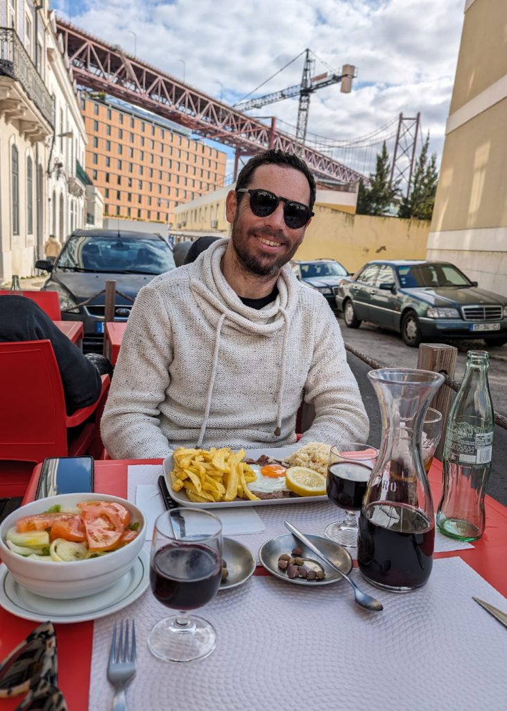 Lunch outside at Linha 27, a great local tasca in Lisbon