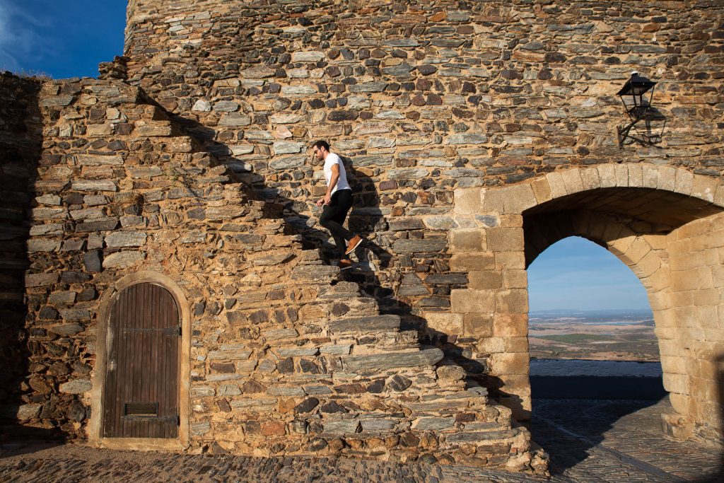 Climbing the town walls of Monsaraz, Alentejo, Portugal