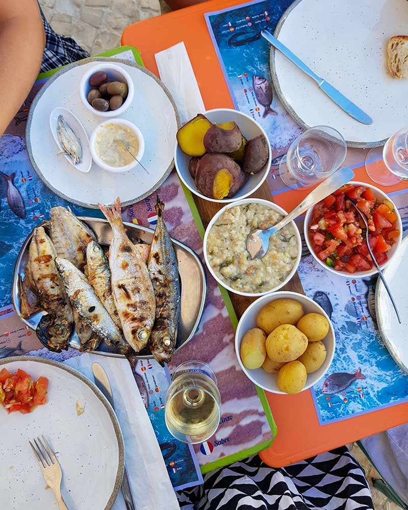 Vai e Volta, Olhao all-you-can-eat fish buffet, Algarve