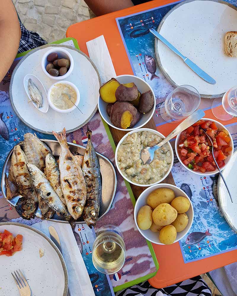 Va e Volta fish buffet